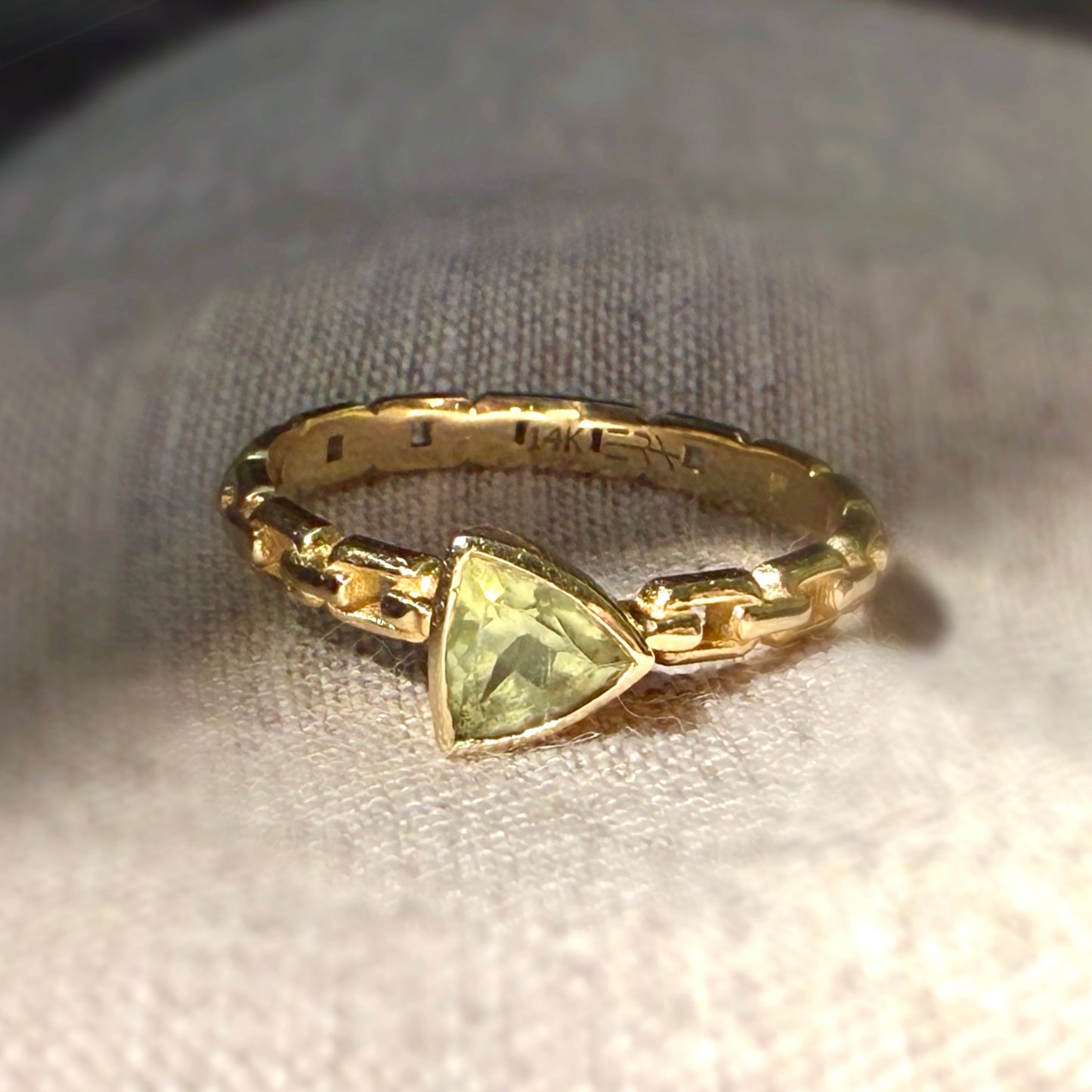 14k Chain Ring with Green Trillion Gemstone