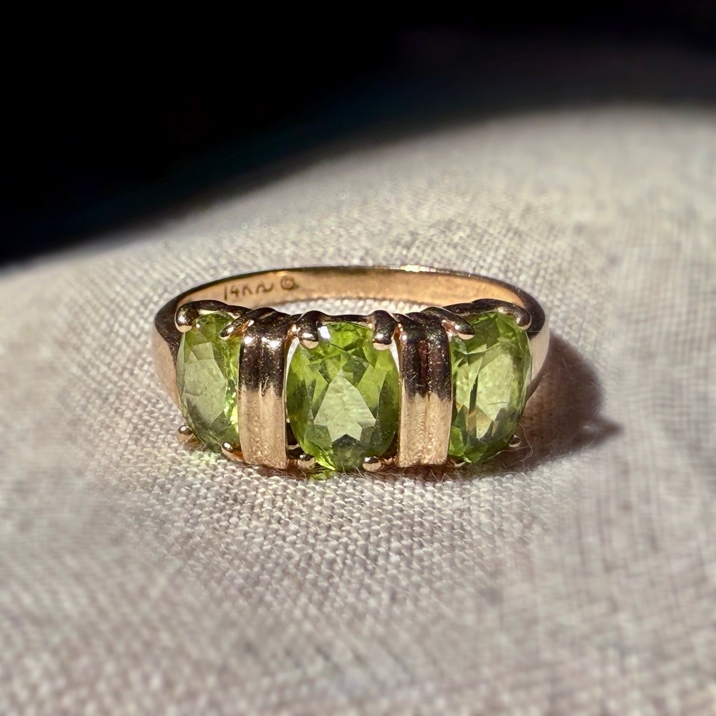 Vintage Vahan 14k Peridot Triology Ring