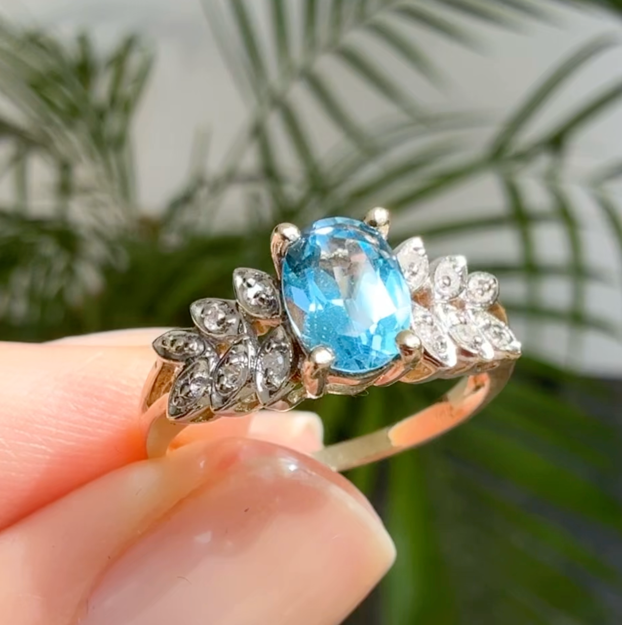 Vintage 10k Blue Topaz Ring